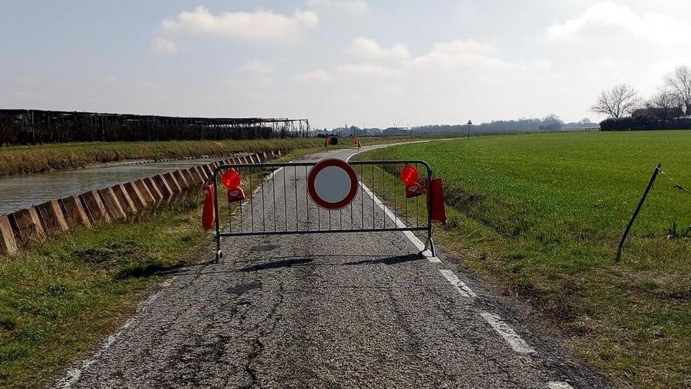 Coccanile, per frana chiusa via Piumana Disagi ad Ambrogio