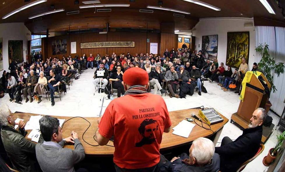Sfregio nazista alla sede Anpi, sabato un corteo