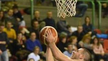 Una Geonova super si aggiudica la sfida al vertice