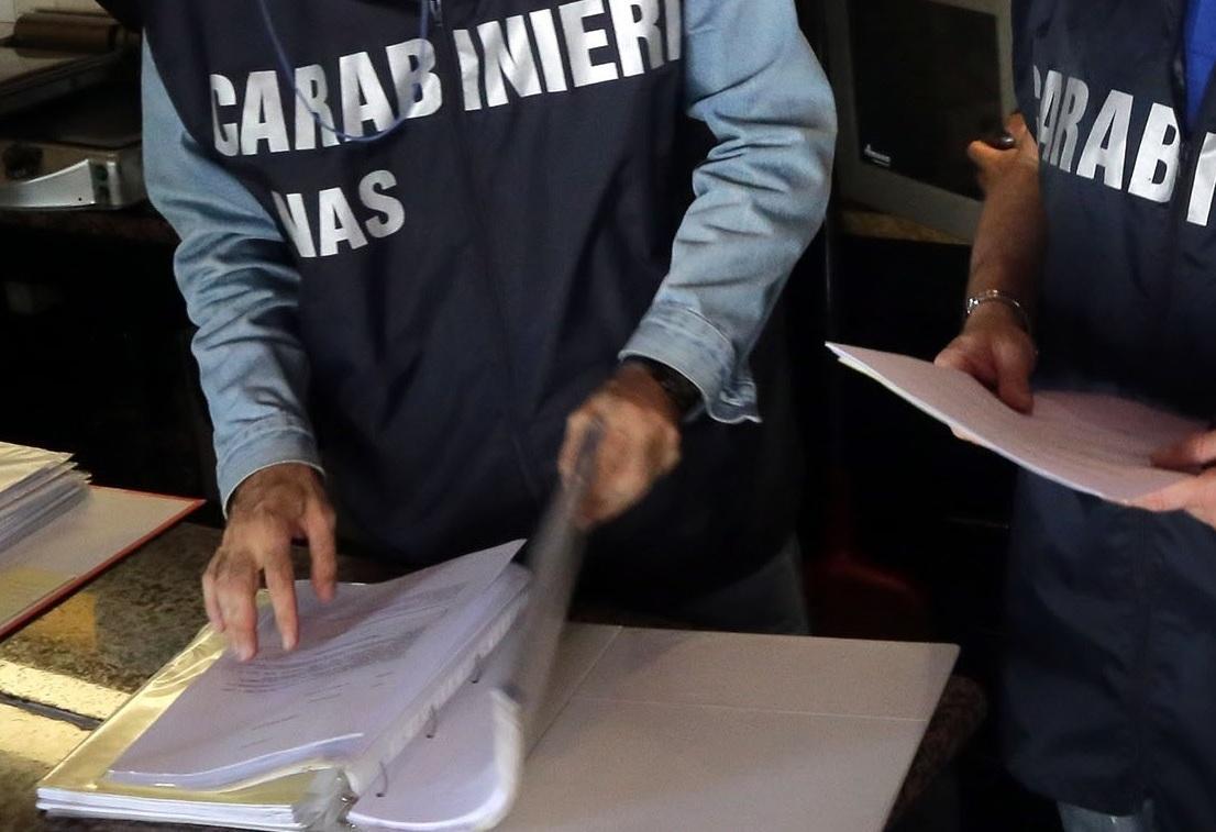 Una giovane di Bonorva muore soffocata da una busta: è giallo 