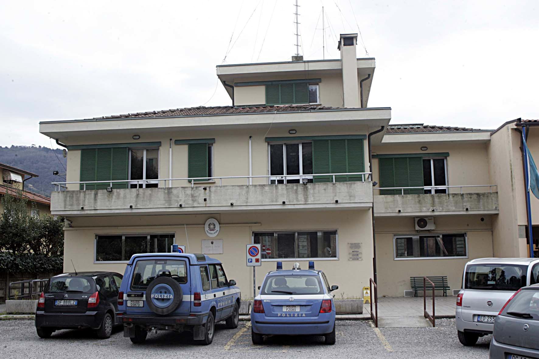 Il commissariato di polizia di Pescia (Foto Nucci)
