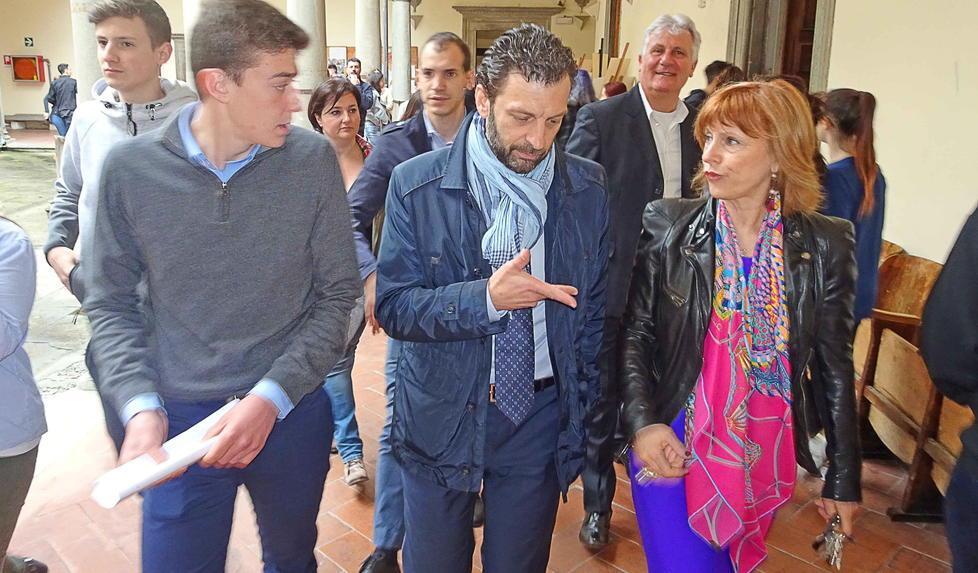 La furia della dirigente «Ipotesi improponibile quella dei doppi turni» 