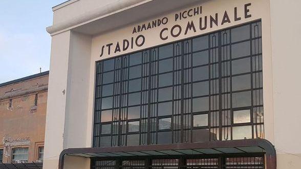 E gli ultras scelgono la linea del sostegno «Tutti allo stadio»