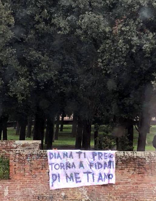 Messaggio gigante sulle Mura «Diana, torna a fidarti di me»