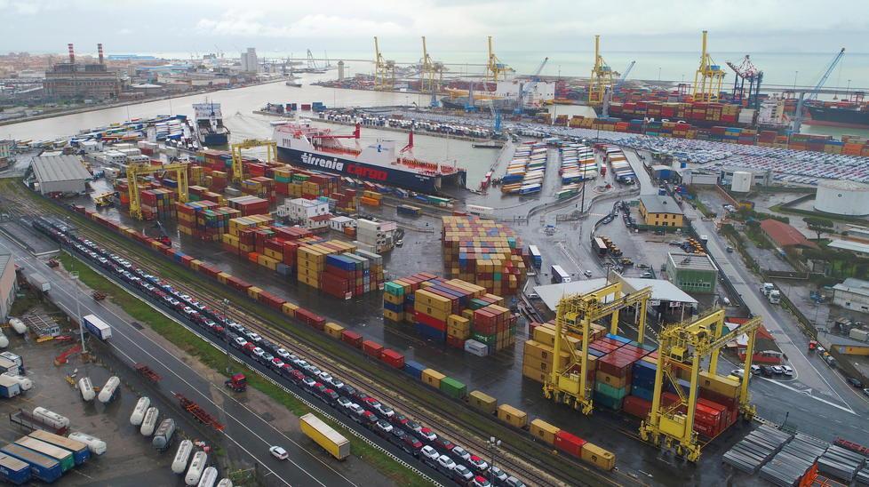 Porto, anche i traffici auto scelgono il treno 