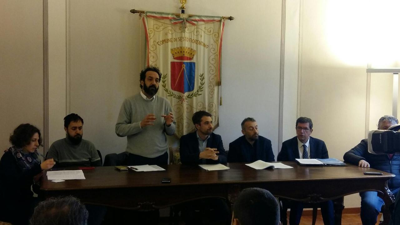 L'intervento dell'assessore di Prato, Valerio Barberis, alla conferenza stampa di Sesto Fiorentino