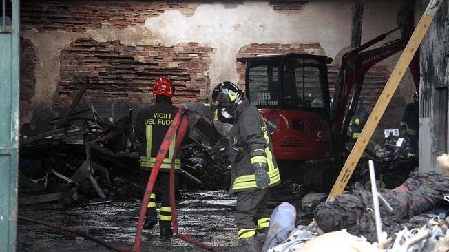Esplosione a Catania, almeno 3 vittime