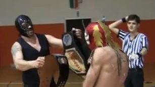 Lo sfidante del consigliere/wrestler: «Un onore essere suo avversario»