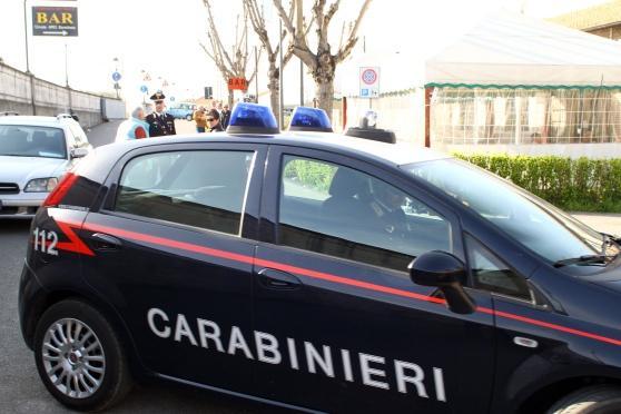 Un'auto dei carabinieri