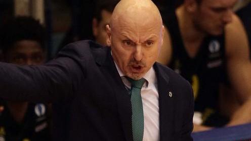 Il tecnico Sasa Obradovic guida benissimo una macchina spietata e molto efficiente