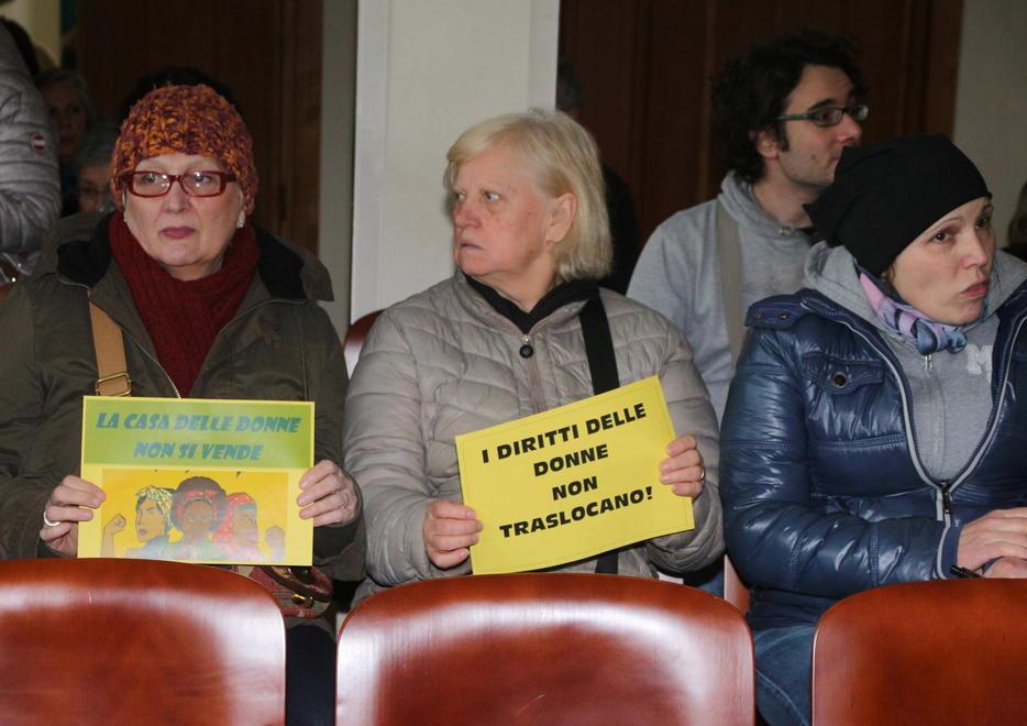 7000 firme per la Casa delle donne 