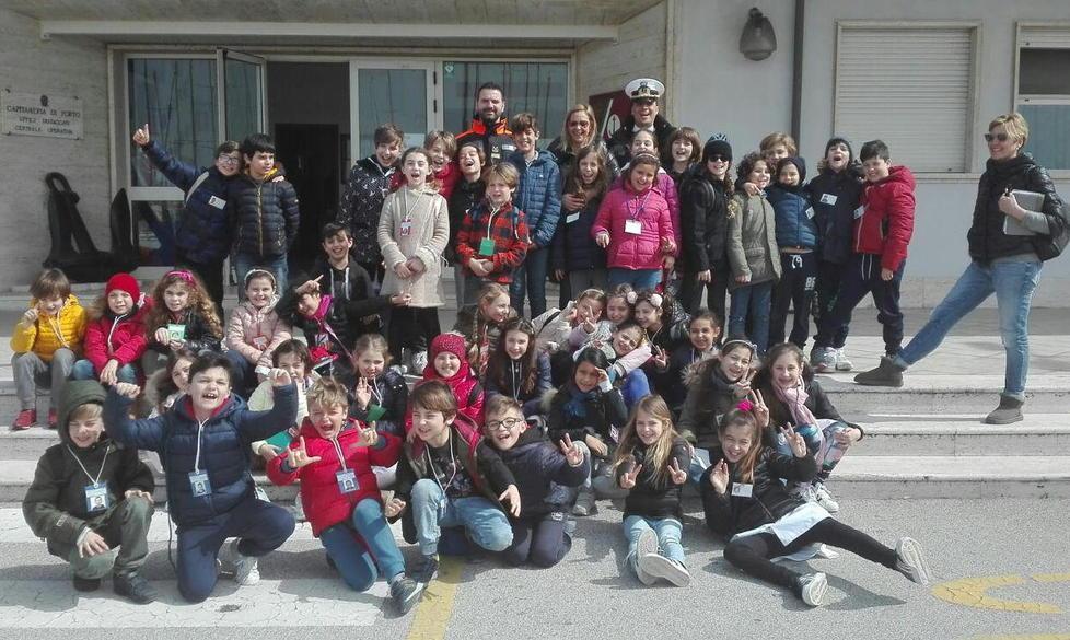 I bimbi delle Mantellate in Capitaneria