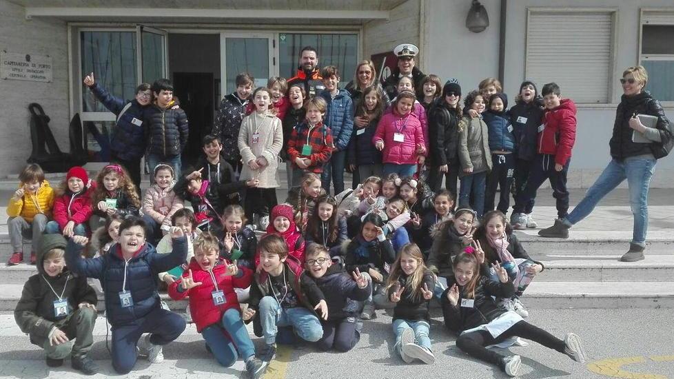 I bimbi delle Mantellate in Capitaneria