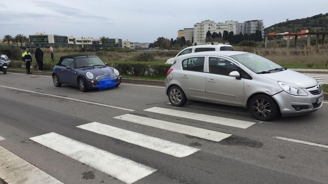 Le due auto coinvolte nell'incidente di via Peretti