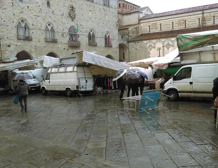 Futuro incerto per il mercato ambulante di Pistoia 