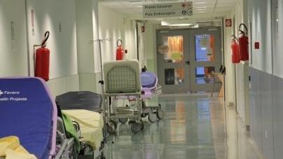 Fu pestato in ospedale l’uomo ora è paralizzato