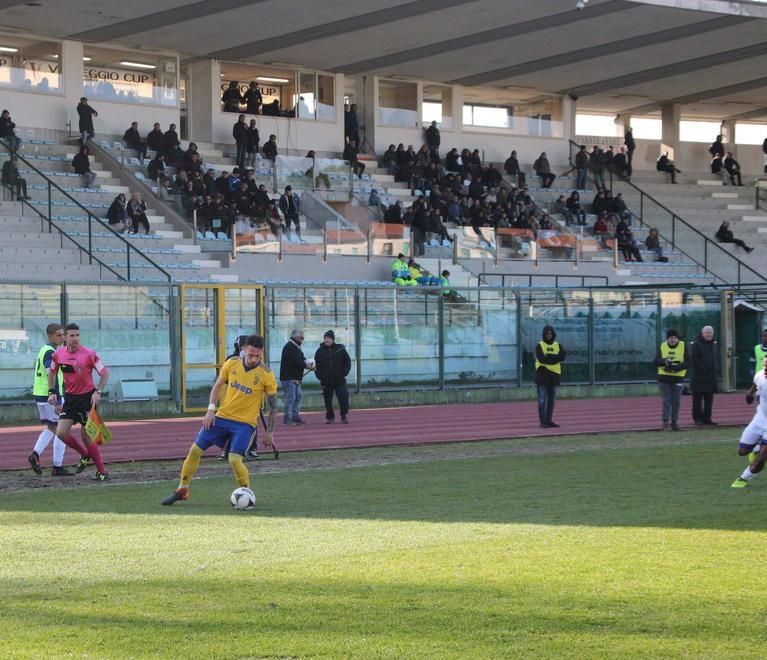 Il Comune riapre lo stadio ma solo fino al 30 aprile 