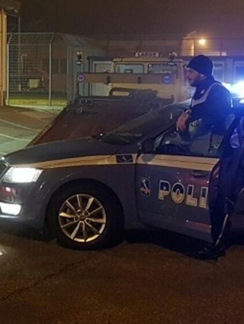 Scappa da casa, inseguimento in A1 