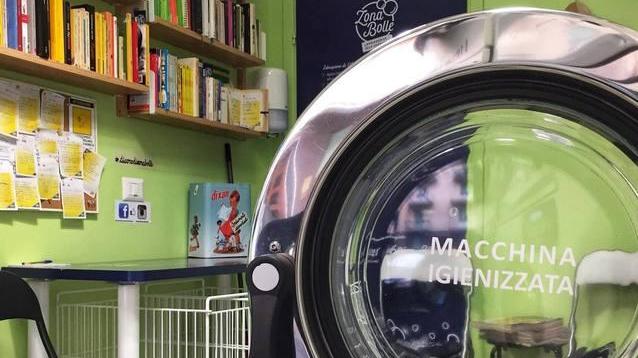 Modena, da “Zona Bolle” dove il bucato si fa leggendo un libro