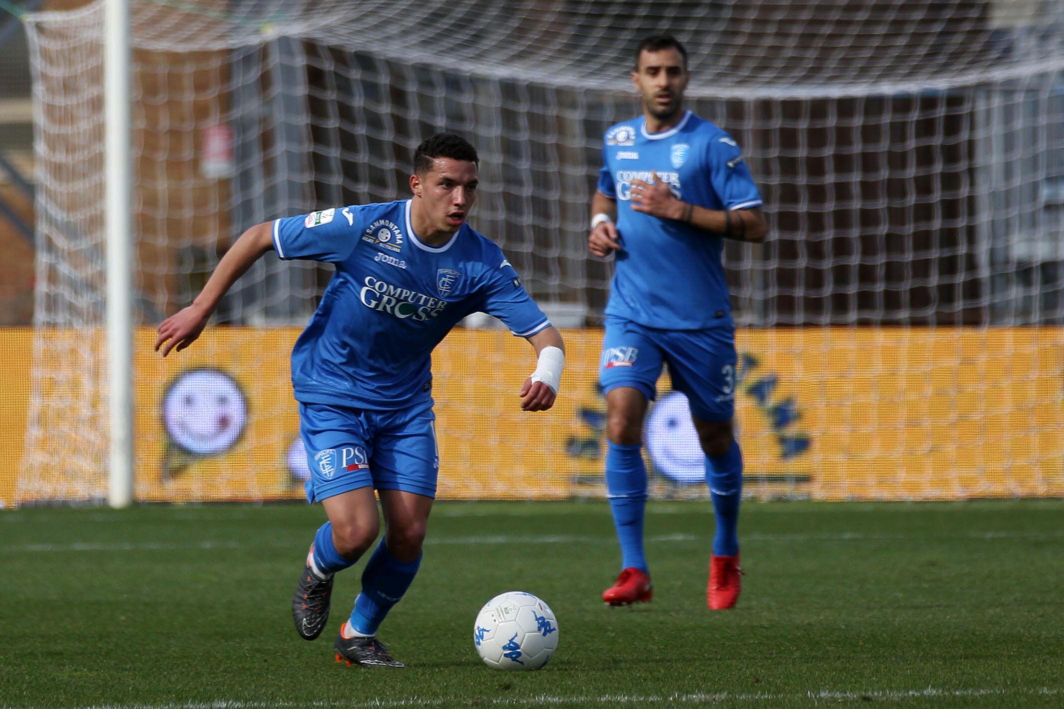 Ismael Bennacer in azione con la maglia dell'Empoli (foto agenzia Carlo Sestini)