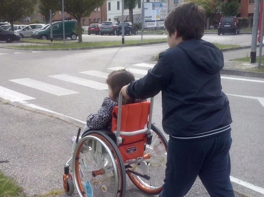Tutti a cena per aiutare la piccola Bea a volare 