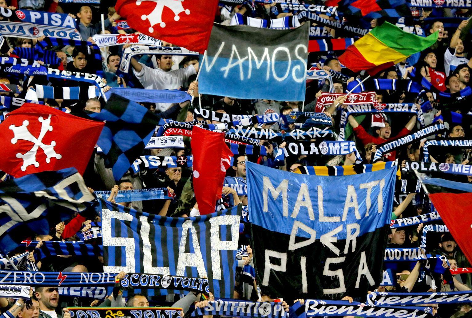 Uno scorcio della curva Nord dell'Arena (Muzzi)