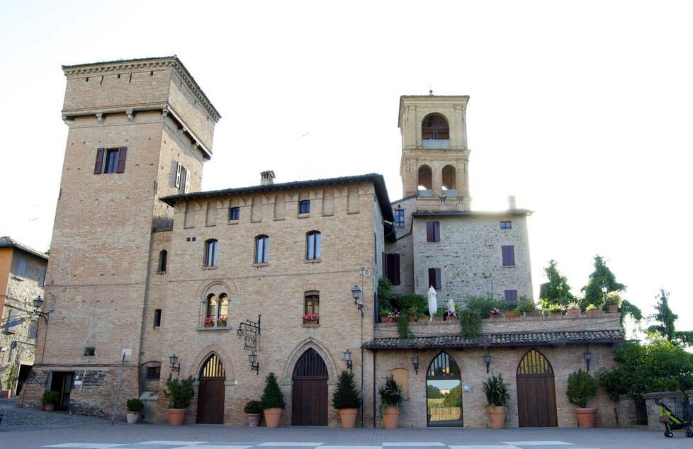 CASTELVETRO