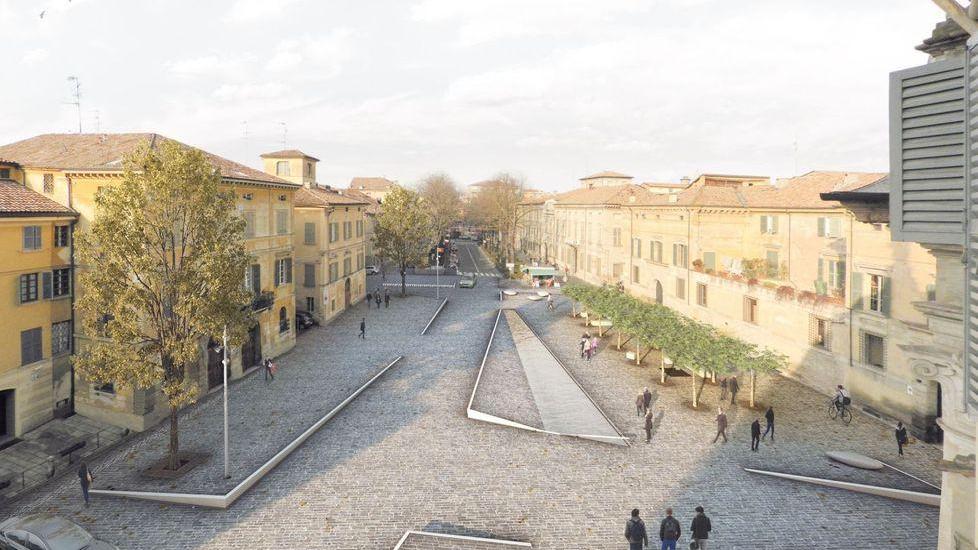 Bocciata piazza Roversi: «È solo cemento»