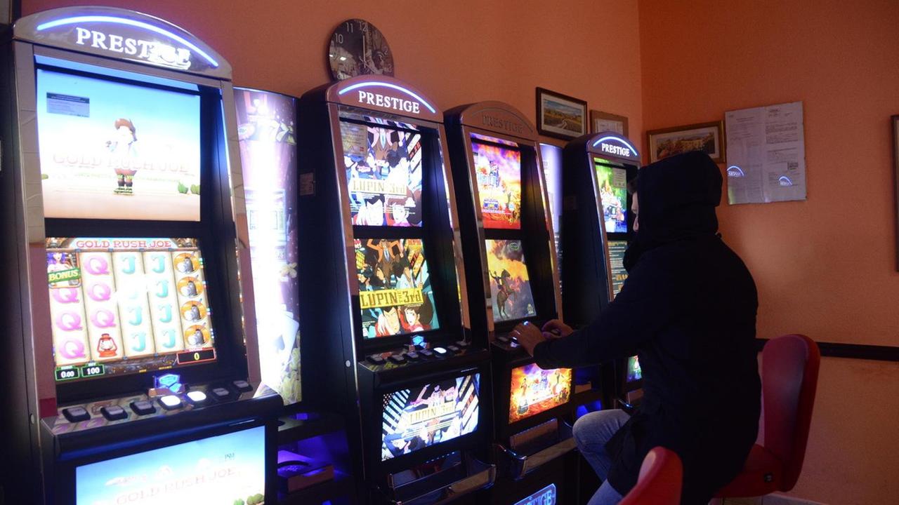 «Ludopatia, la Regione faccia una legge»