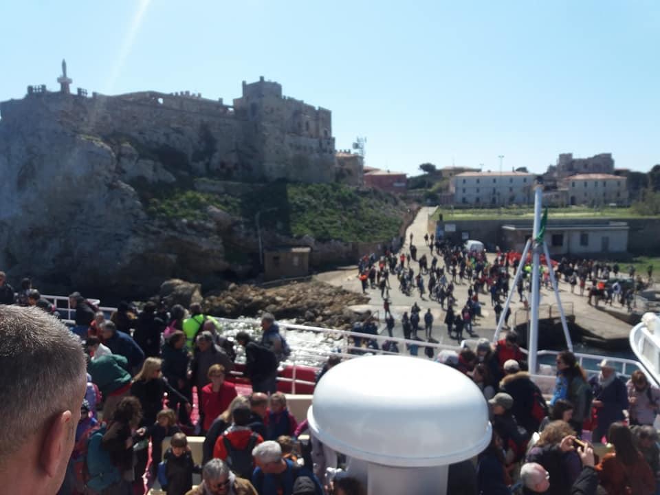 I volontari sull'isola di Pianosa 