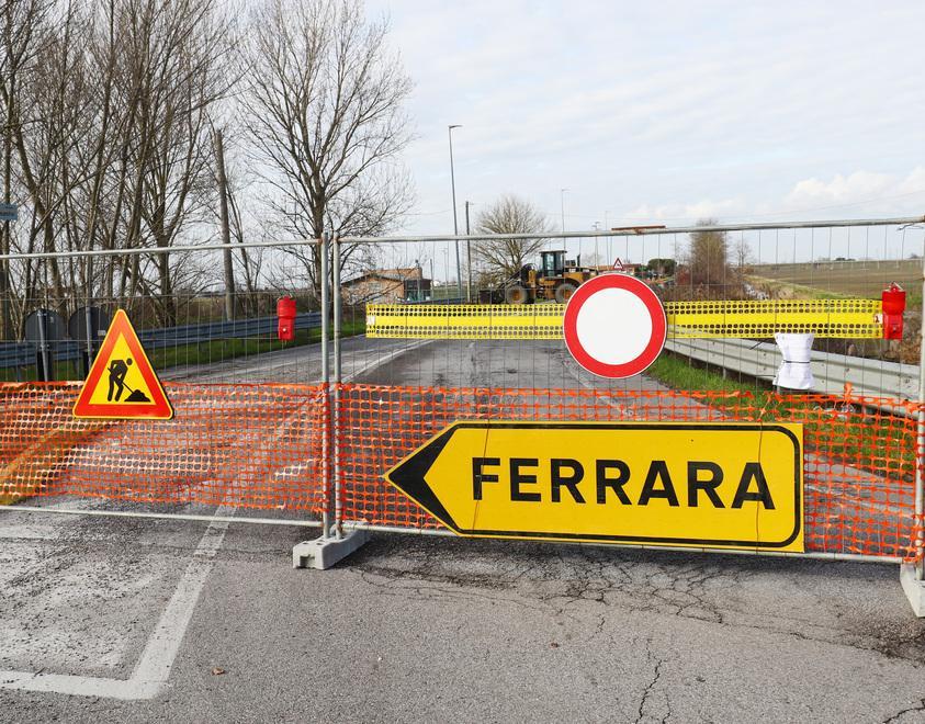 Lavori sulla Rossonia «Chiudete il cantiere» 