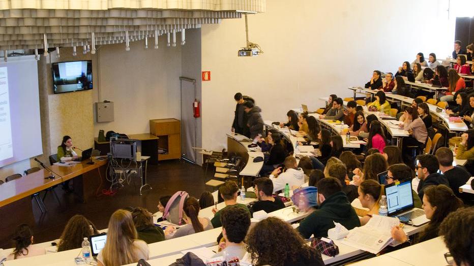Unife, iscritti record Lezioni in streaming e aule stracolme