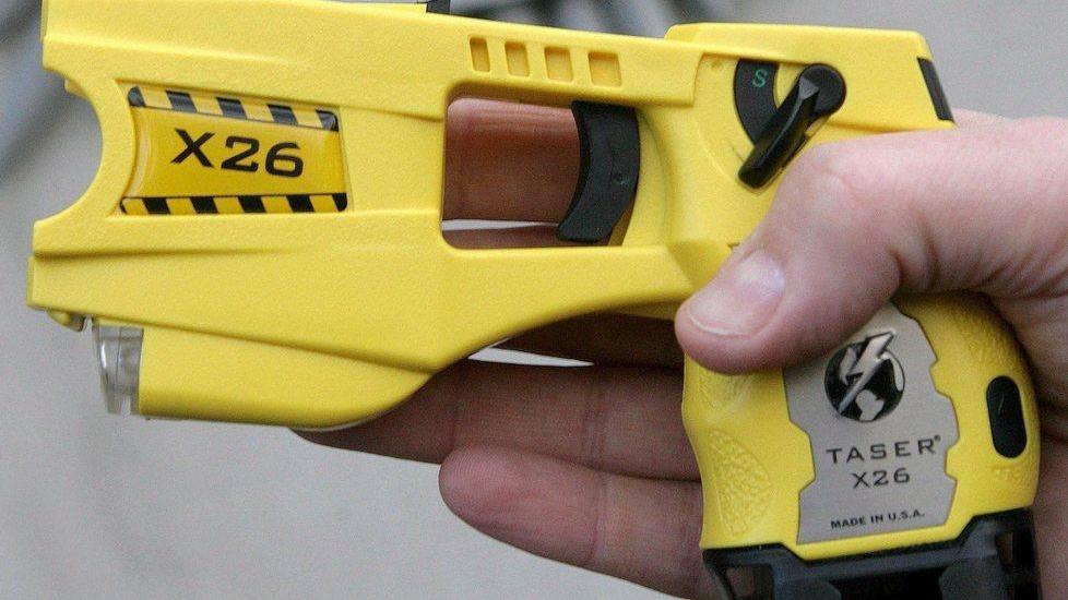 Reggio tra le sei città scelte per il taser alle forze dell’ordine
