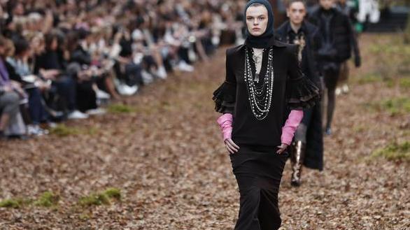 Chanel al Grand Palais, Karl Lagerfeld nella foresta