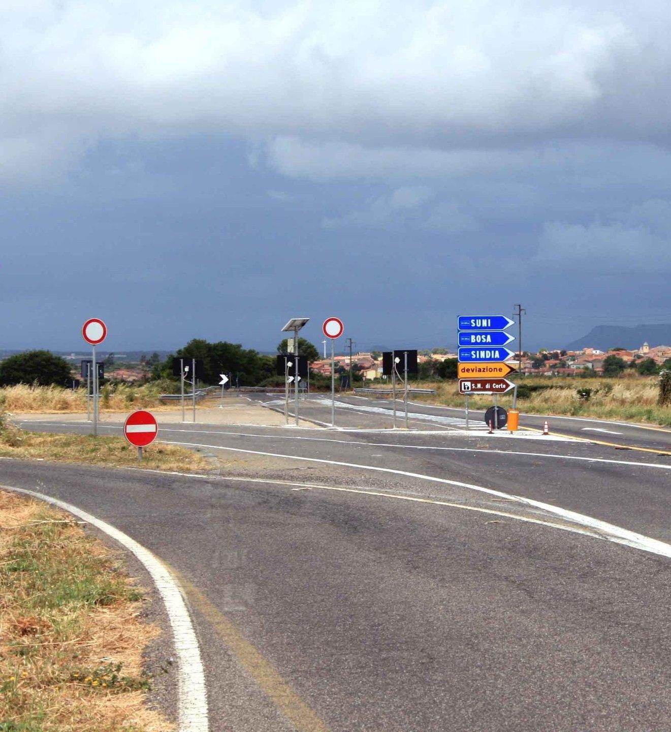 Strada provinciale sconnessa, troppe gomme squarciate