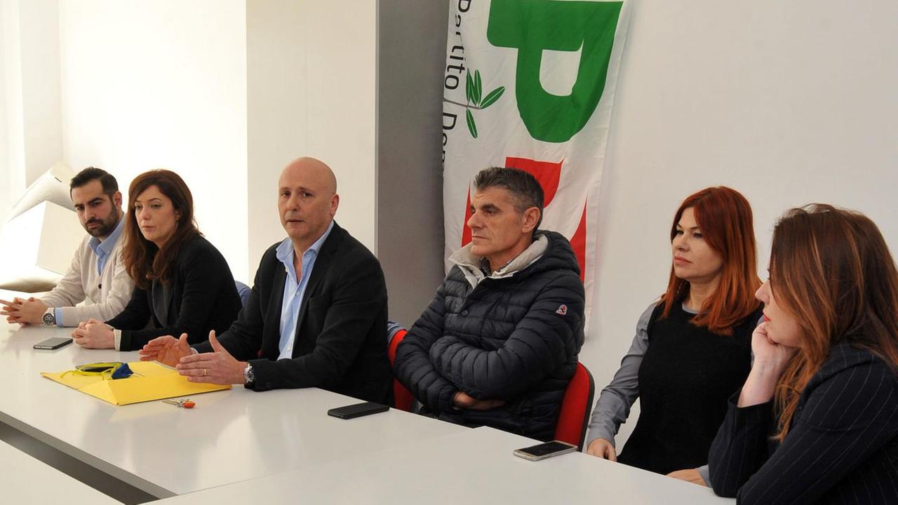 La Coalizione civica: «Cartelli irregolari via i primi verbali»