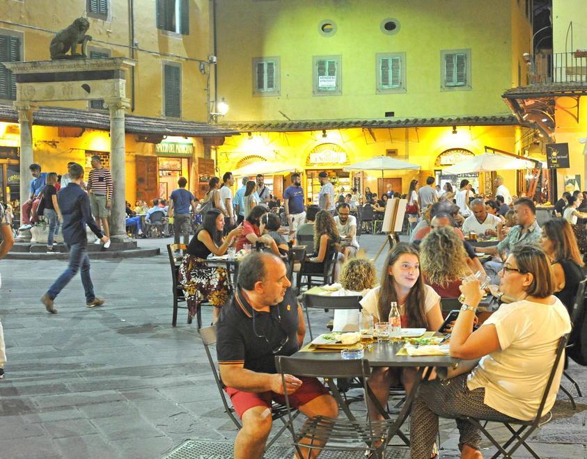 Confcommercio: nuove regole? Attenti a non ingessare il centro 