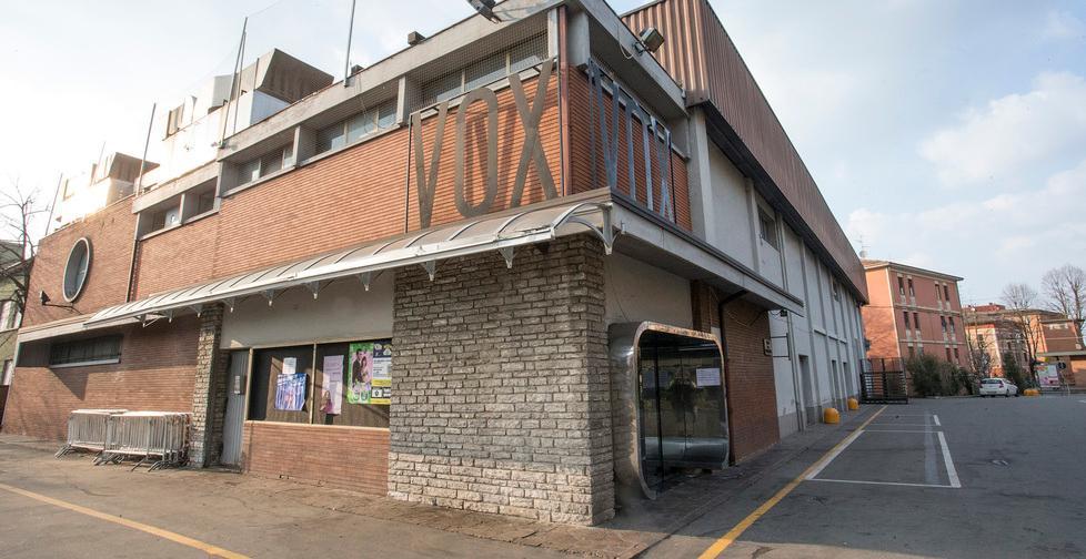 Viene accoltellato davanti alla discoteca di Nonantola