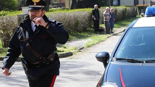 Derubata dagli amici del figlio malato