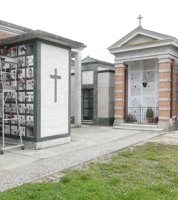 Appello al ladro dell’urna: «Restituisci le ceneri» 