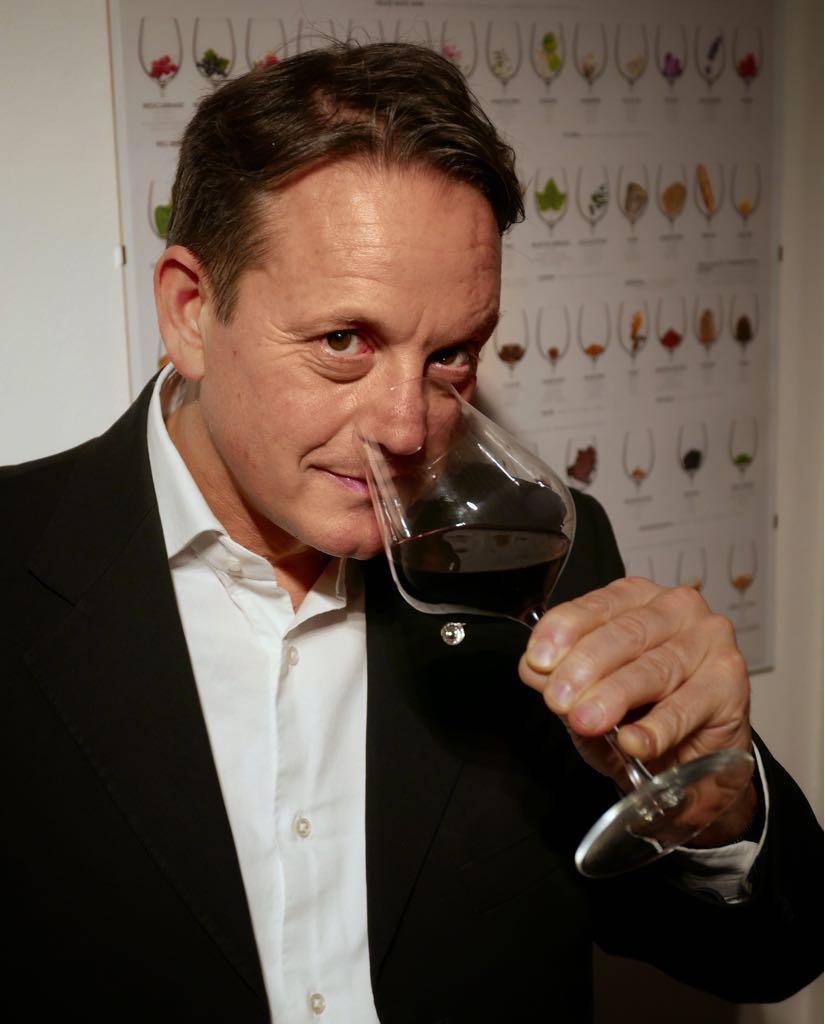 Conoscere il vino. Mettiamo il naso dentro al bicchiere 