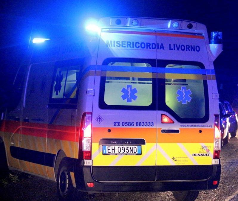 Intervento dell'ambulanza dei volontari della Misericordia