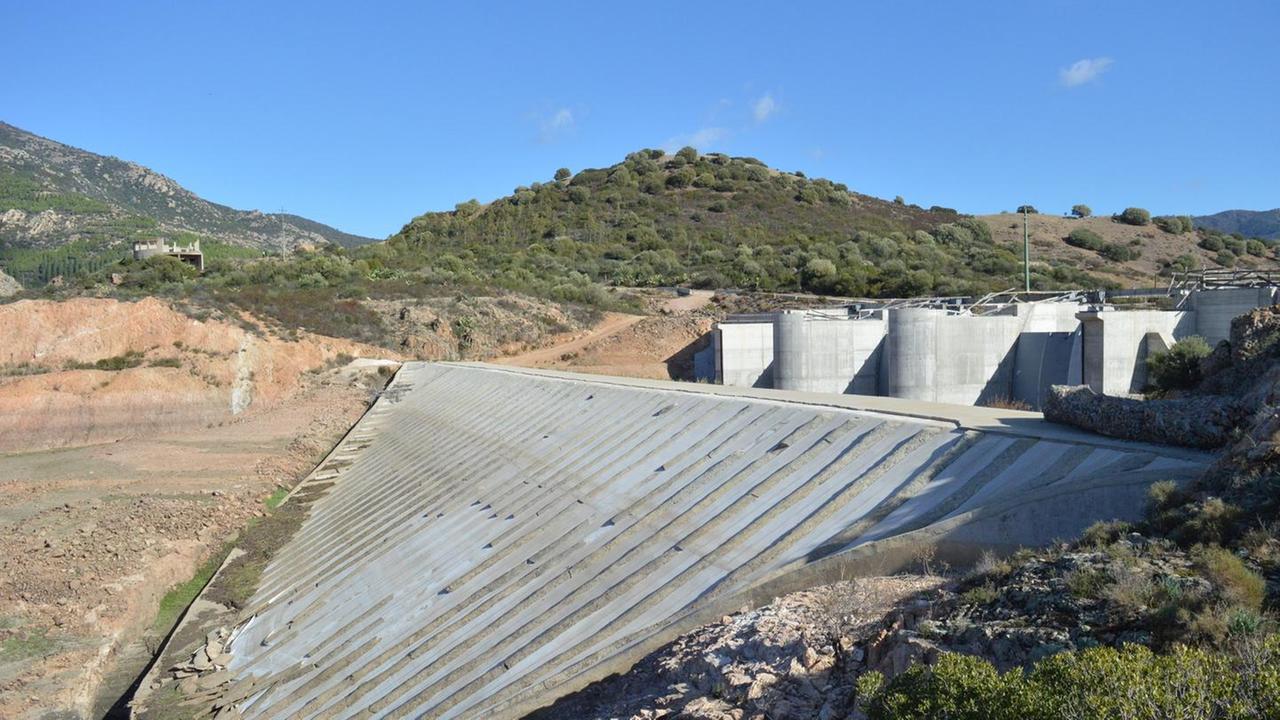 Case evacuate per l’allerta: è polemica