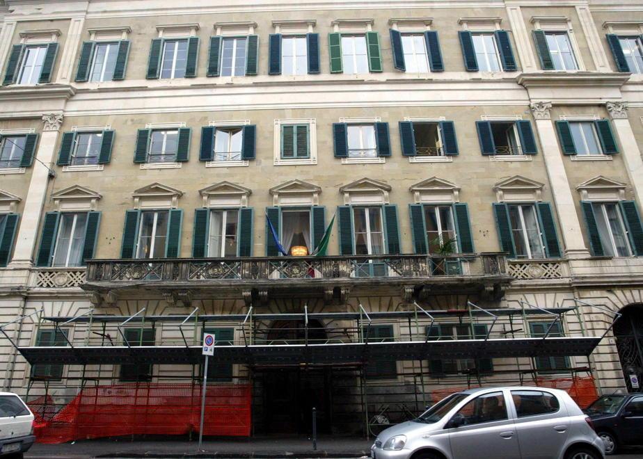 Comprano la casa all’asta ma lo Stato gliela toglie 