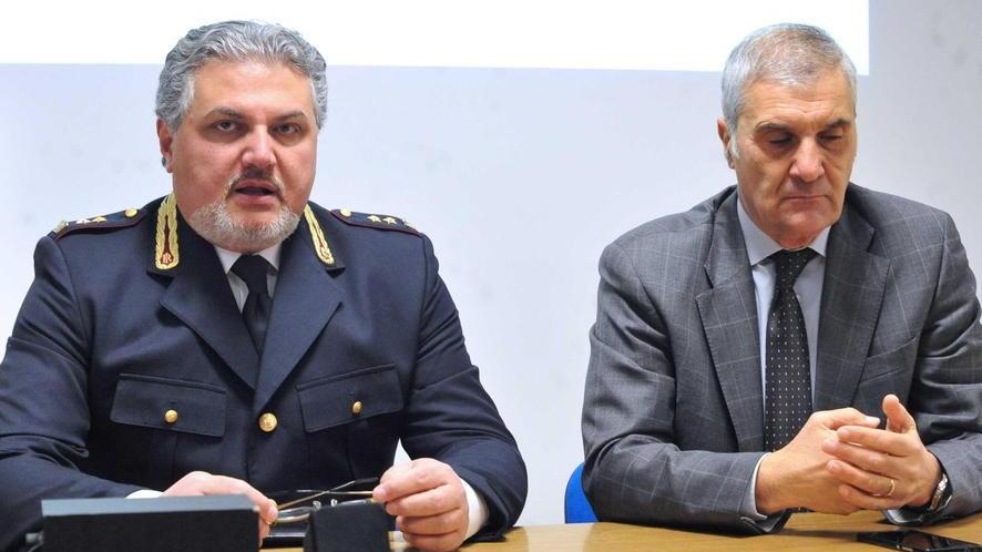 Il capo della Mobile Antonio Fusco e il questore Salvatore La Porta