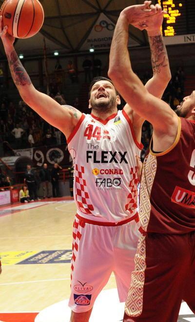 La migliore prova per Ivanov che segna 18 punti 