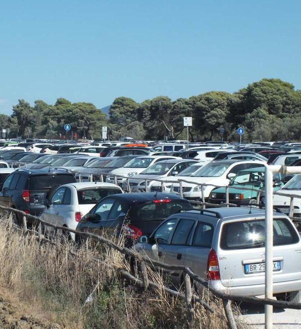 Torna la sosta a pagamento nei parcheggi costieri 
