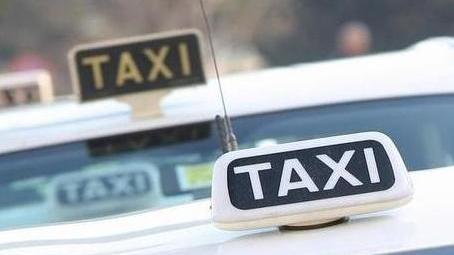 A scuola col taxi costa come in bus
