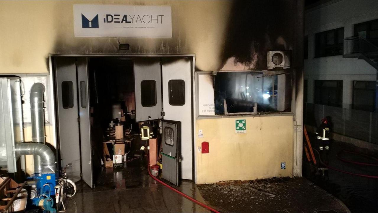 La falegnameria incendiata a Bicchio