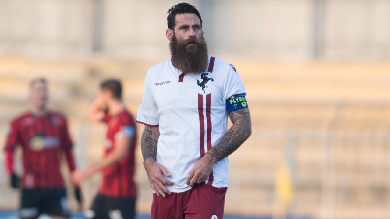 L'attaccante Moscardelli dell'Arezzo